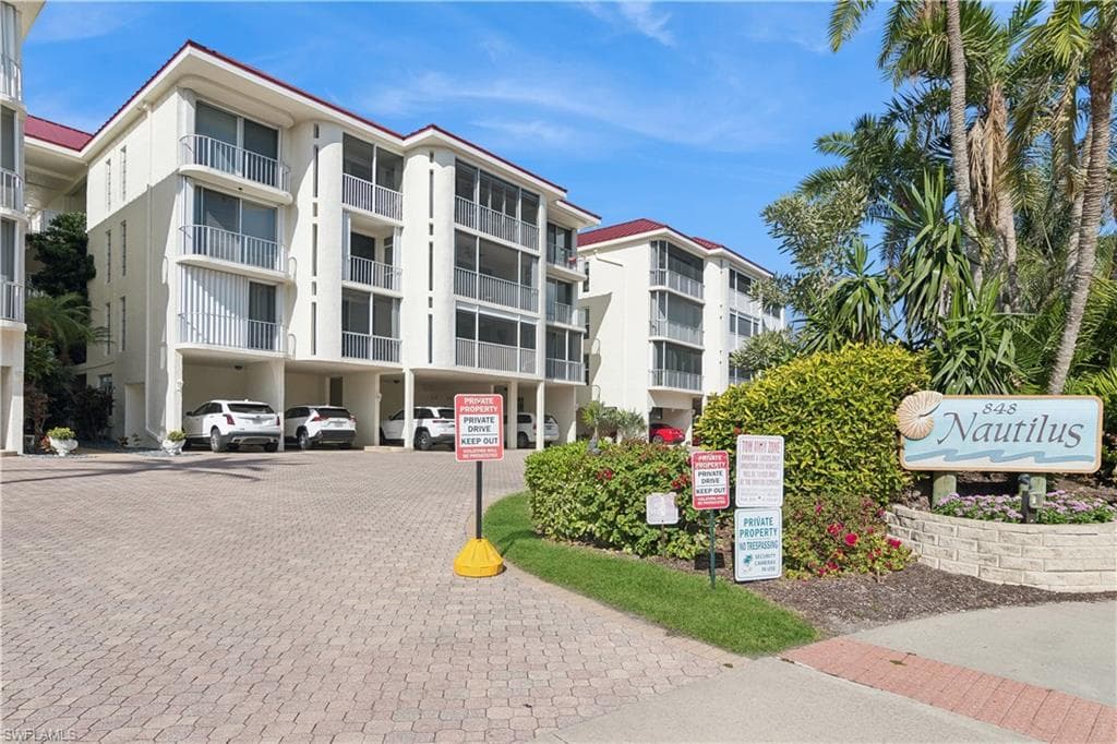 848 Collier Ct 304, Marco Island, FL 34145-20