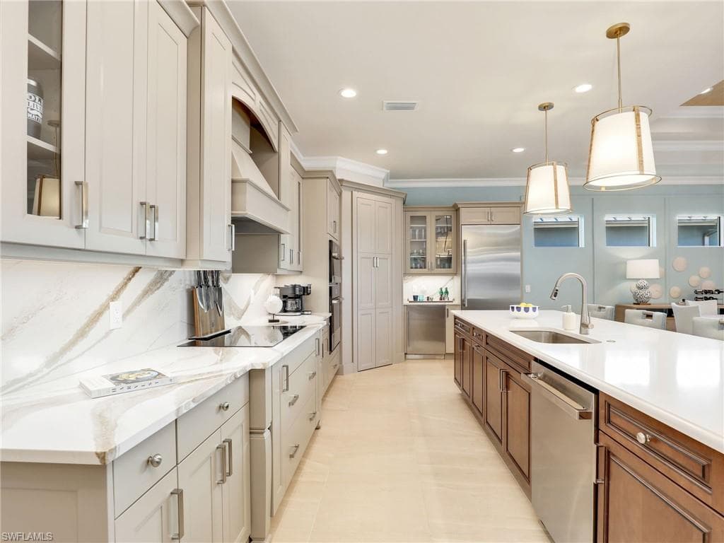 8934 Gustavia Ct, Naples, FL 34112-13