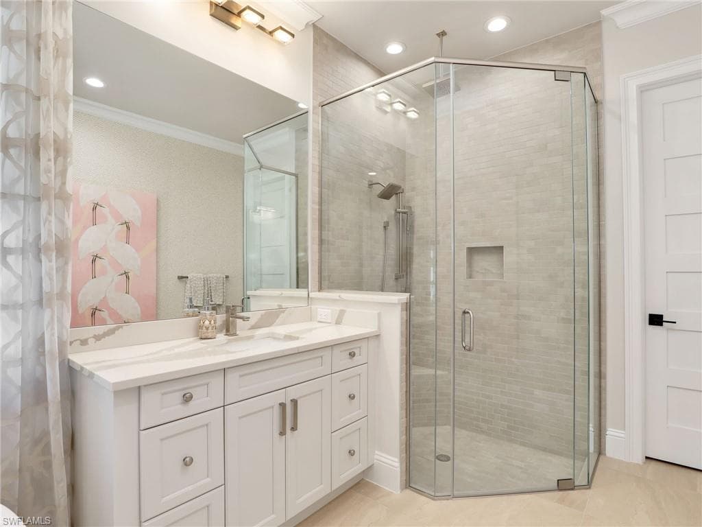 8934 Gustavia Ct, Naples, FL 34112-30