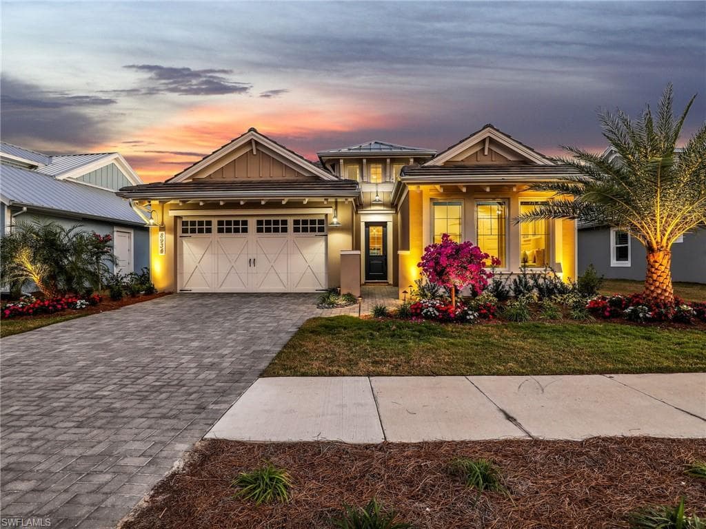 8934 Gustavia Ct, Naples, FL 34112-2