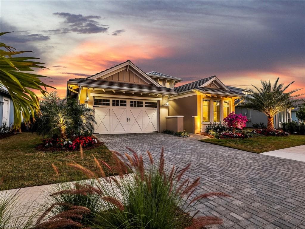 8934 Gustavia Ct, Naples, FL 34112-3