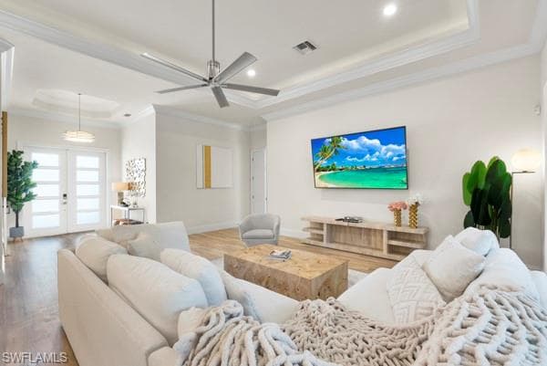 14362 Charthouse Cir, Naples, FL 34114-9