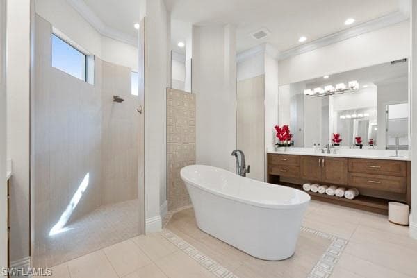 14362 Charthouse Cir, Naples, FL 34114-24