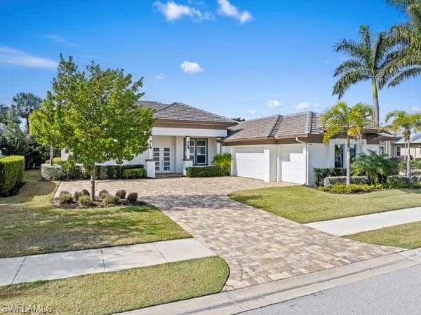 14362 Charthouse Cir, Naples, FL 34114-3