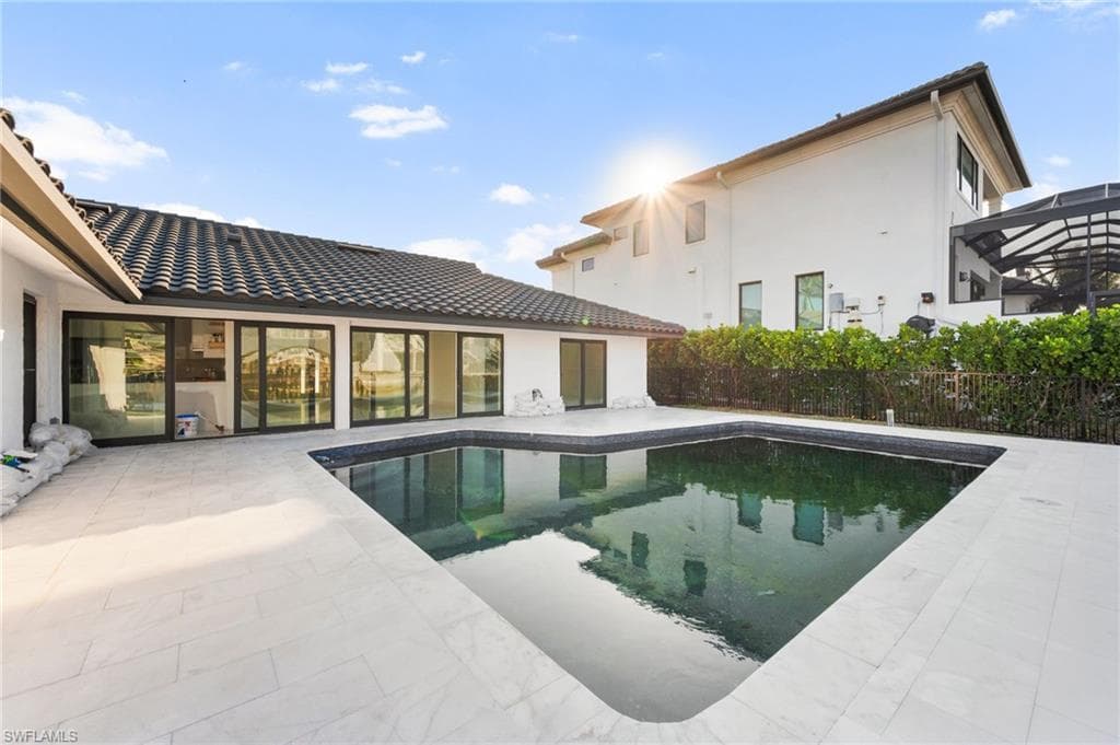291 Heron Ave, Naples, FL 34108-11