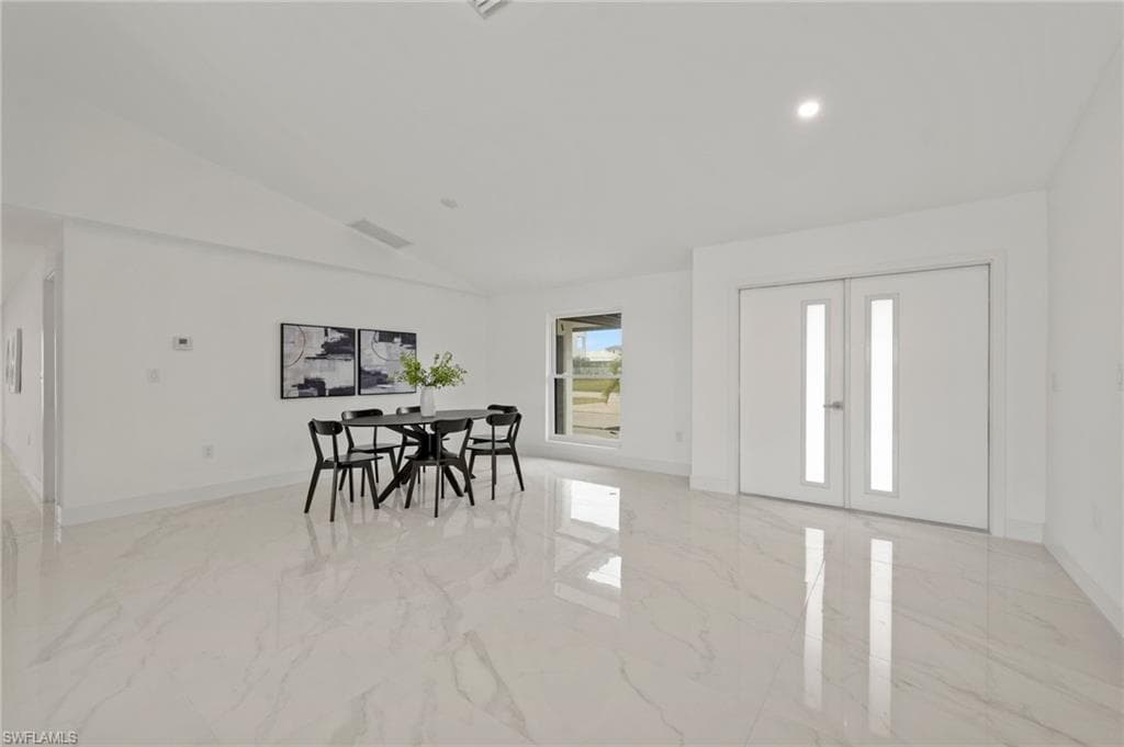 291 Heron Ave, Naples, FL 34108-17