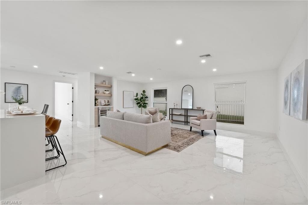 291 Heron Ave, Naples, FL 34108-20