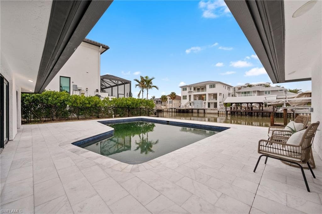 291 Heron Ave, Naples, FL 34108-34