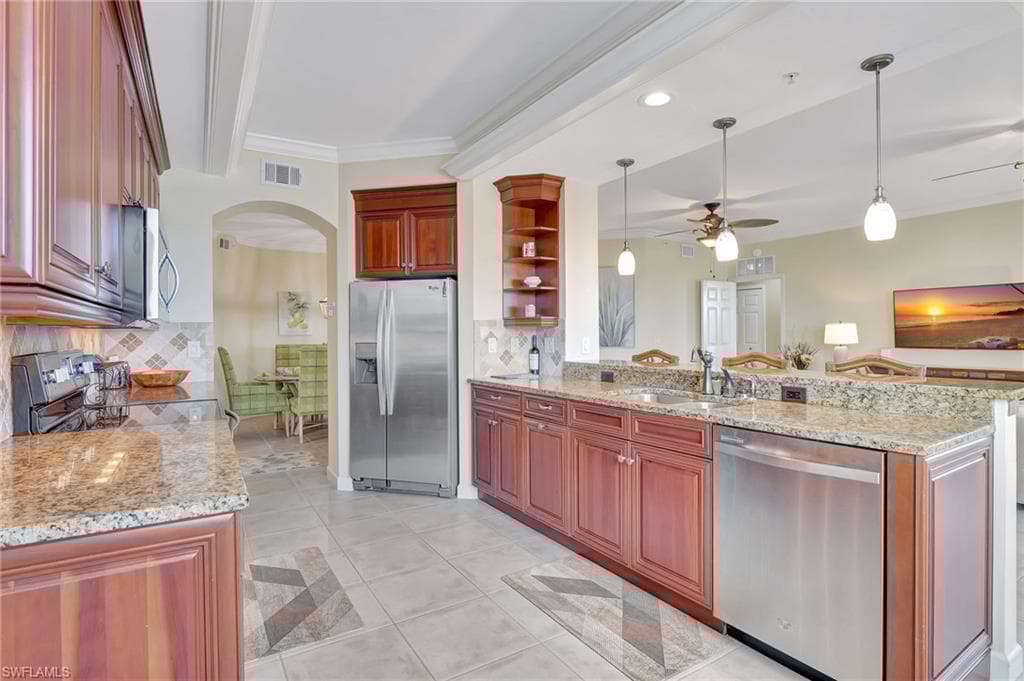 201 Vintage Bay Dr B12, Marco Island, FL 34145-16