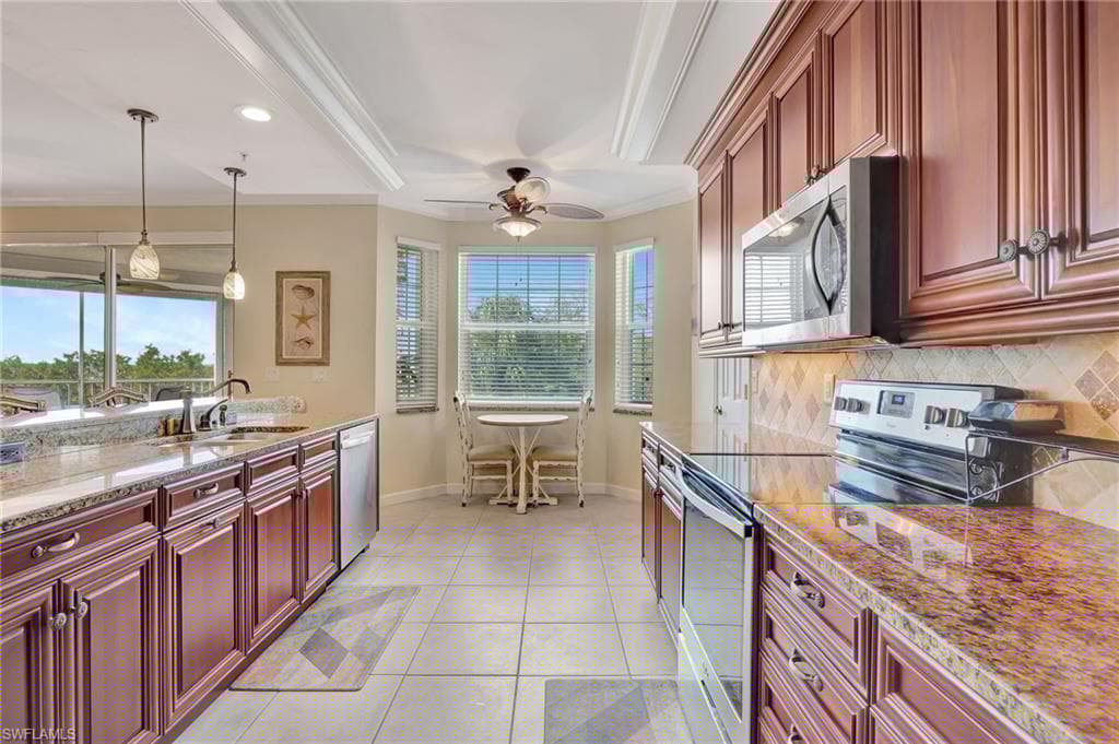 201 Vintage Bay Dr B12, Marco Island, FL 34145-17