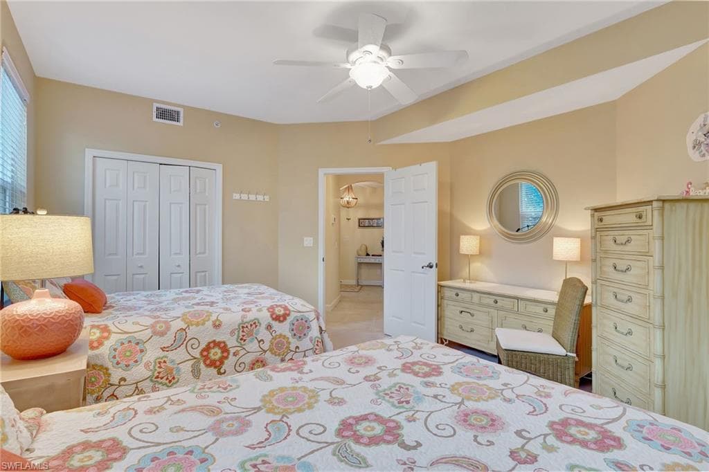 201 Vintage Bay Dr B12, Marco Island, FL 34145-30