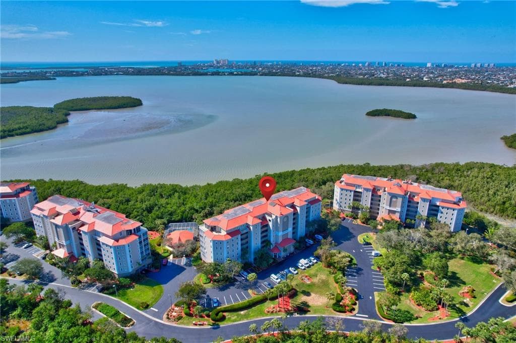 201 Vintage Bay Dr B12, Marco Island, FL 34145-37
