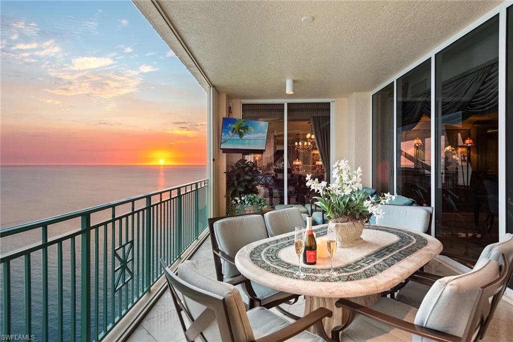 970 Cape Marco Dr 2205, Marco Island, FL 34145-4