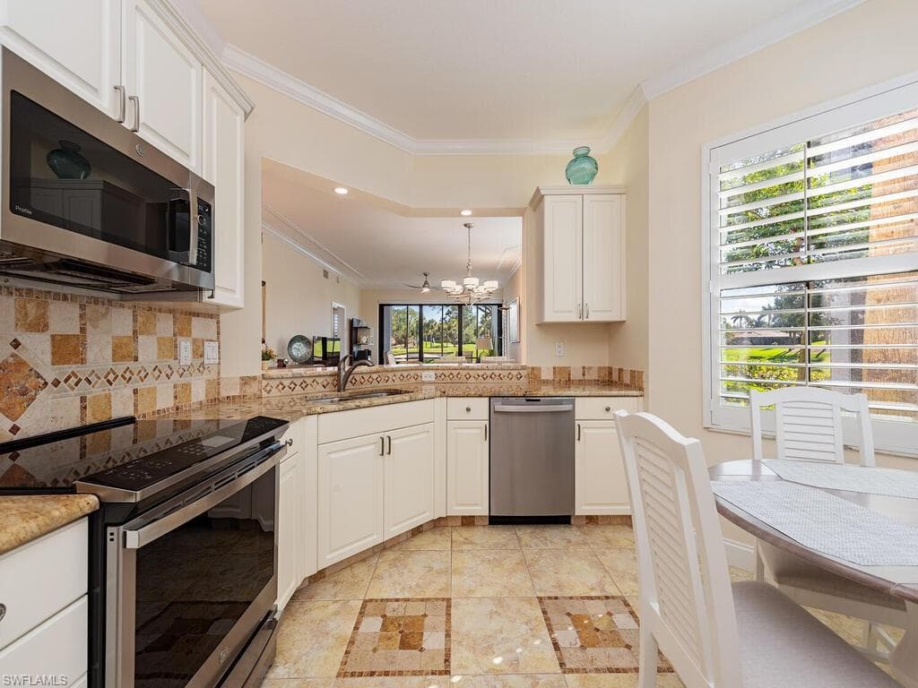 2433 Ravenna Blvd 102, Naples, FL 34109-6