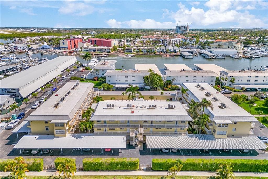 1100 8th Ave S 105a, Naples, FL 34102-22