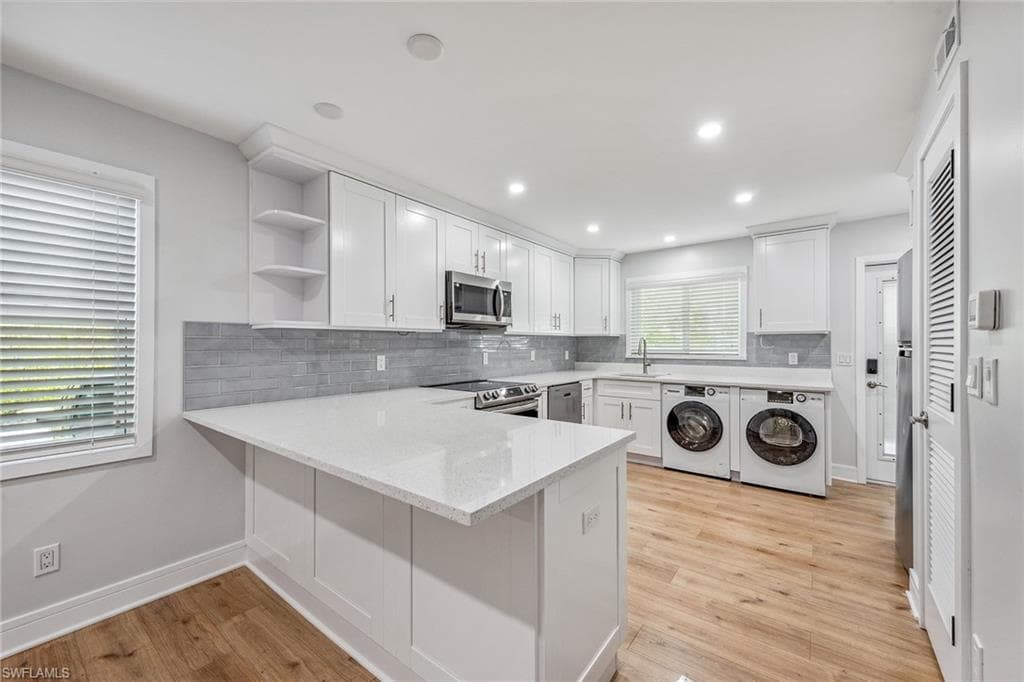 1100 8th Ave S 105a, Naples, FL 34102-6