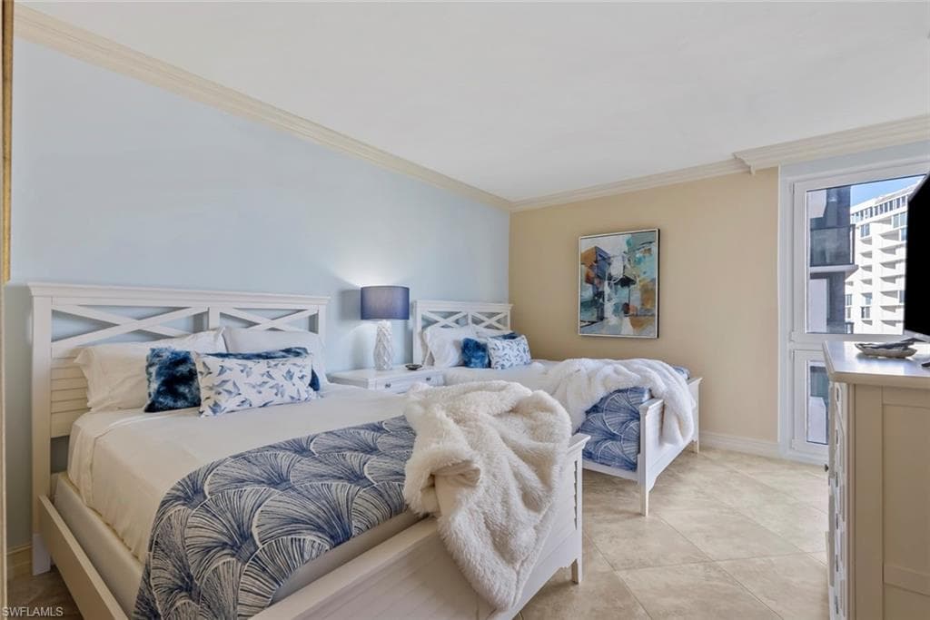 4031 Gulf Shore Blvd N 11c, Naples, FL 34103-25