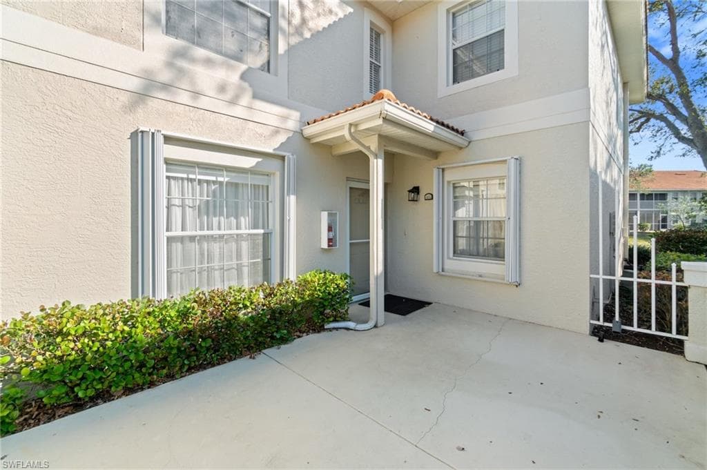 7696 Oleander Gate Dr K102, Naples, FL 34109-10