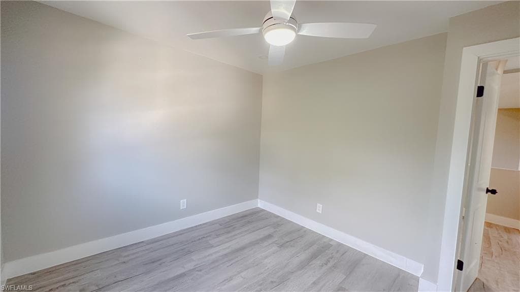 9025 Somerset Ln, Bonita Springs, FL 34135-16