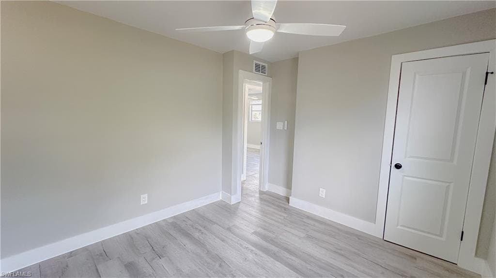 9025 Somerset Ln, Bonita Springs, FL 34135-17
