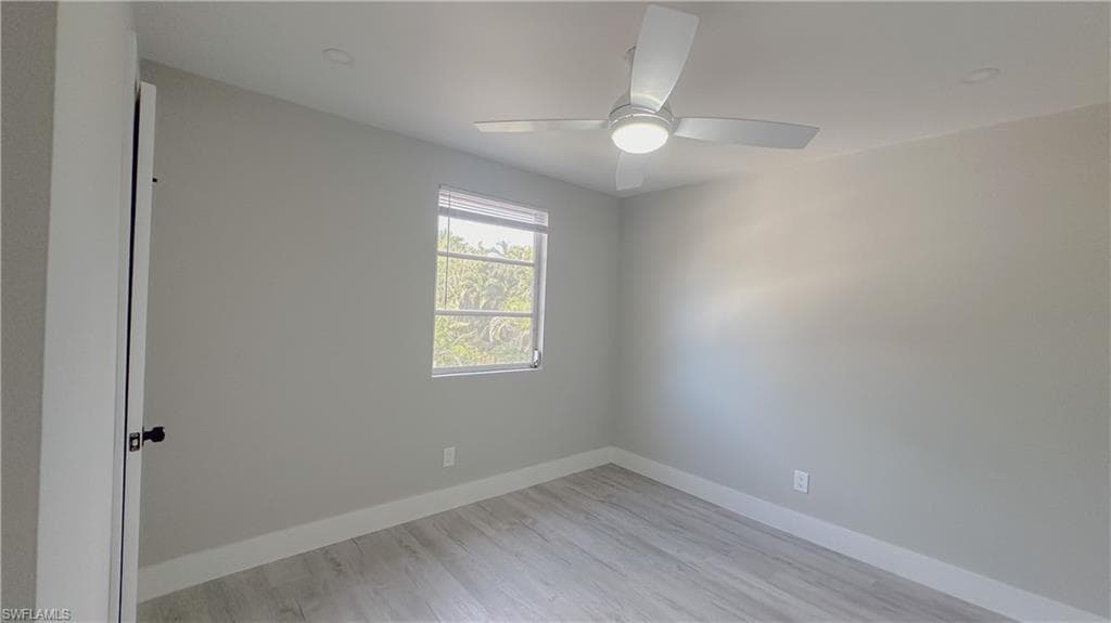 9025 Somerset Ln, Bonita Springs, FL 34135-19