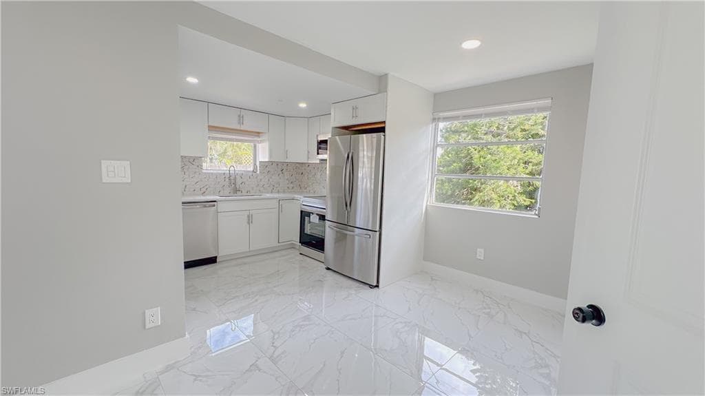 9025 Somerset Ln, Bonita Springs, FL 34135-27