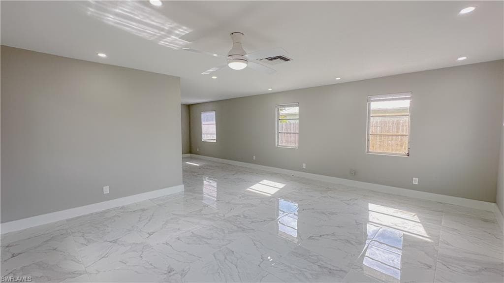 9025 Somerset Ln, Bonita Springs, FL 34135-32