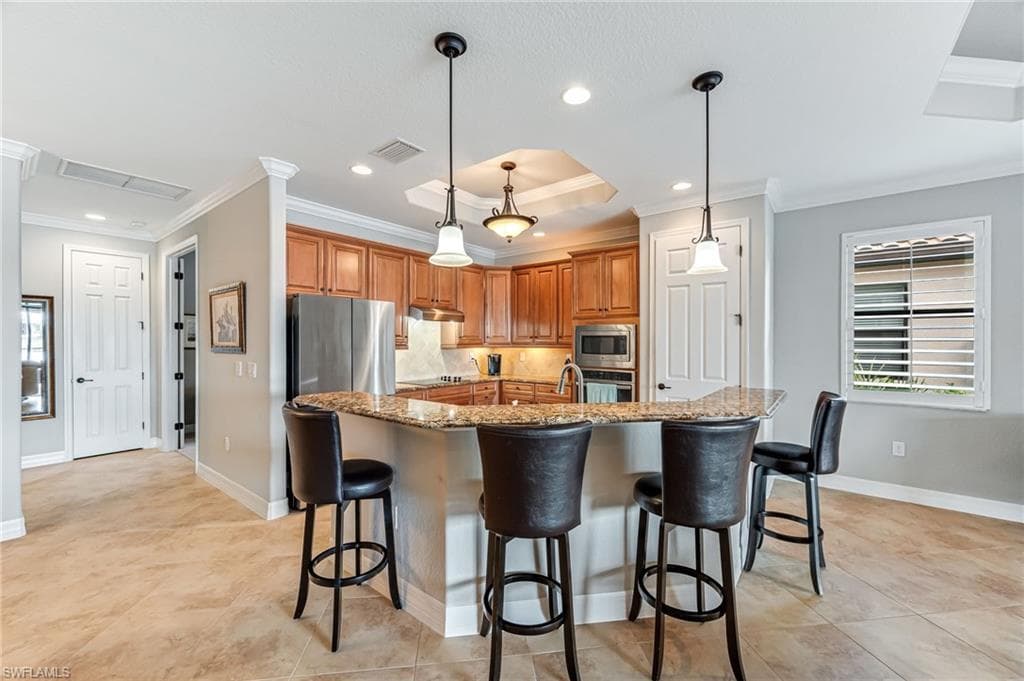 12696 Kinross Ln, Naples, FL 34120-12
