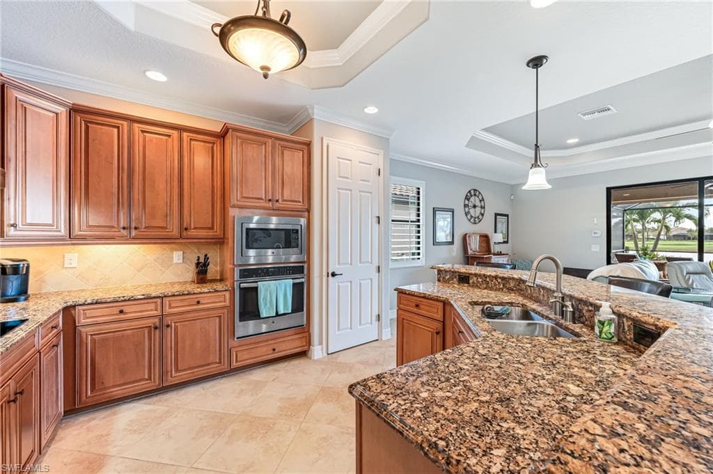 12696 Kinross Ln, Naples, FL 34120-13