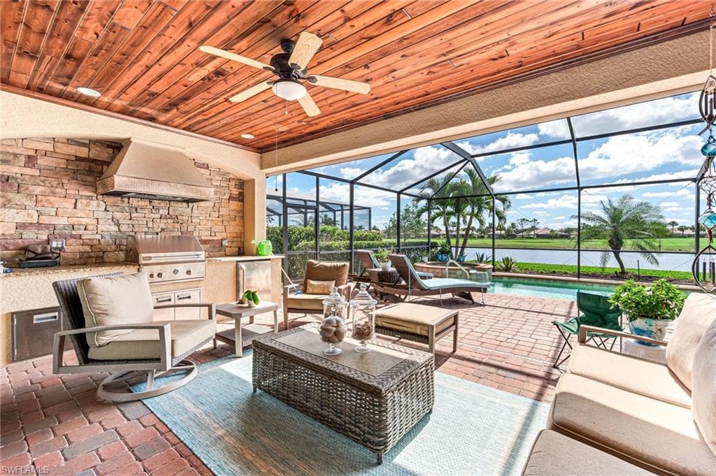 12696 Kinross Ln, Naples, FL 34120-25