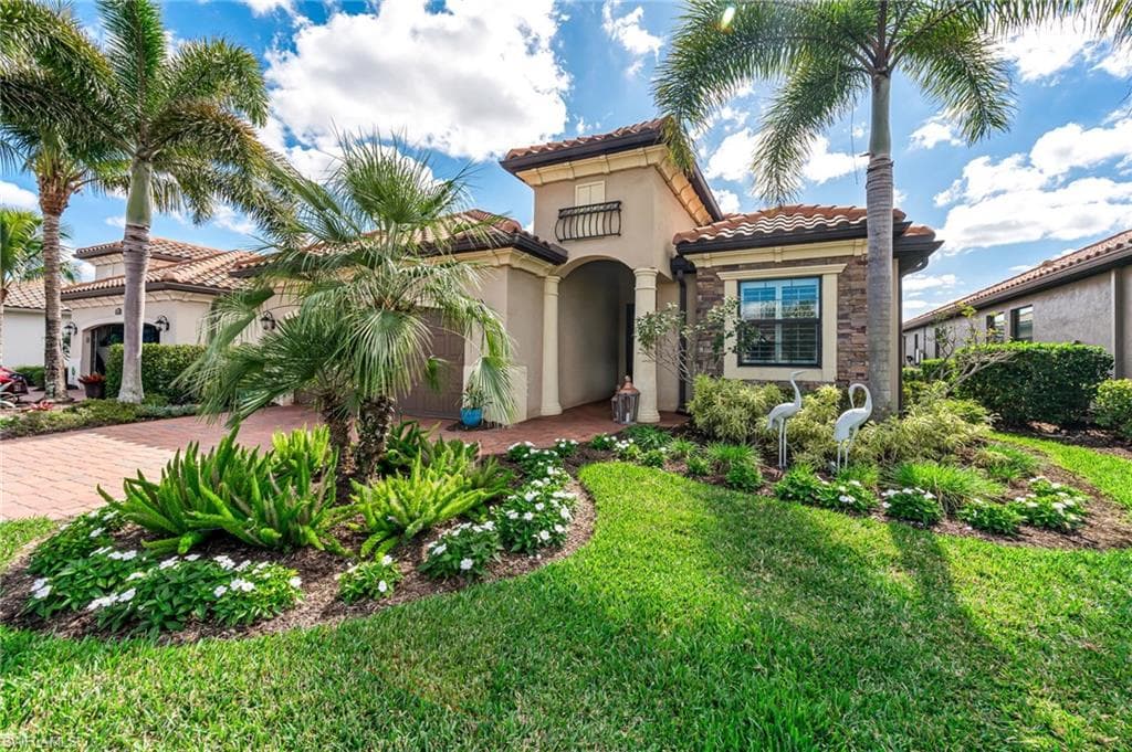 12696 Kinross Ln, Naples, FL 34120-4