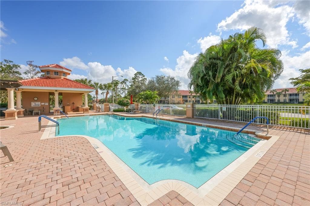 5630 Chelsey Ln 102, Fort Myers, FL 33912-17