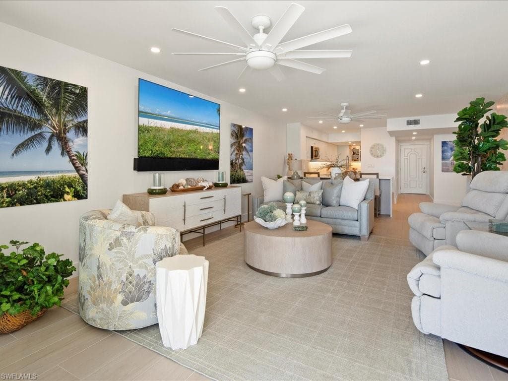 990 Cape Marco Dr 307, Marco Island, FL 34145-9