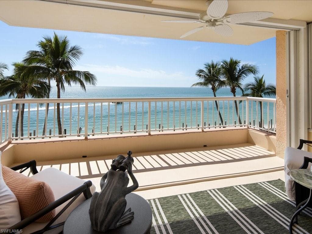 990 Cape Marco Dr 307, Marco Island, FL 34145-2