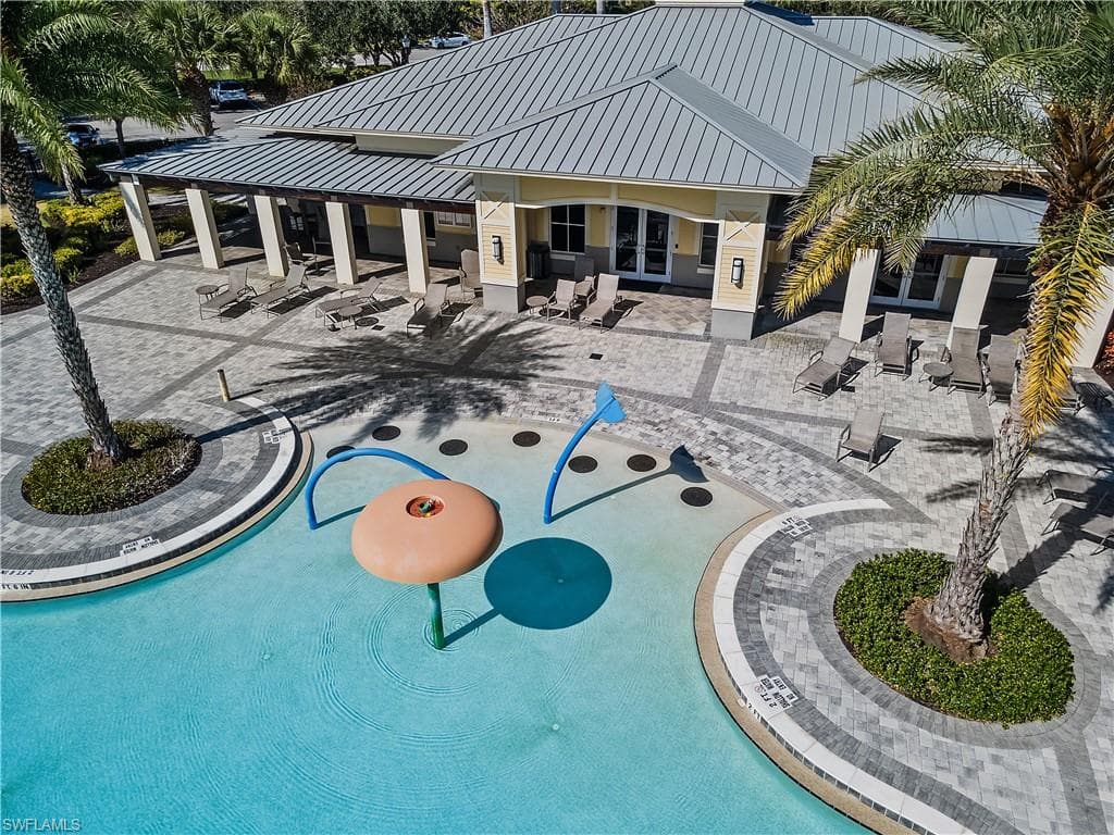 1751 Alameda Dr, Naples, FL 34120-37