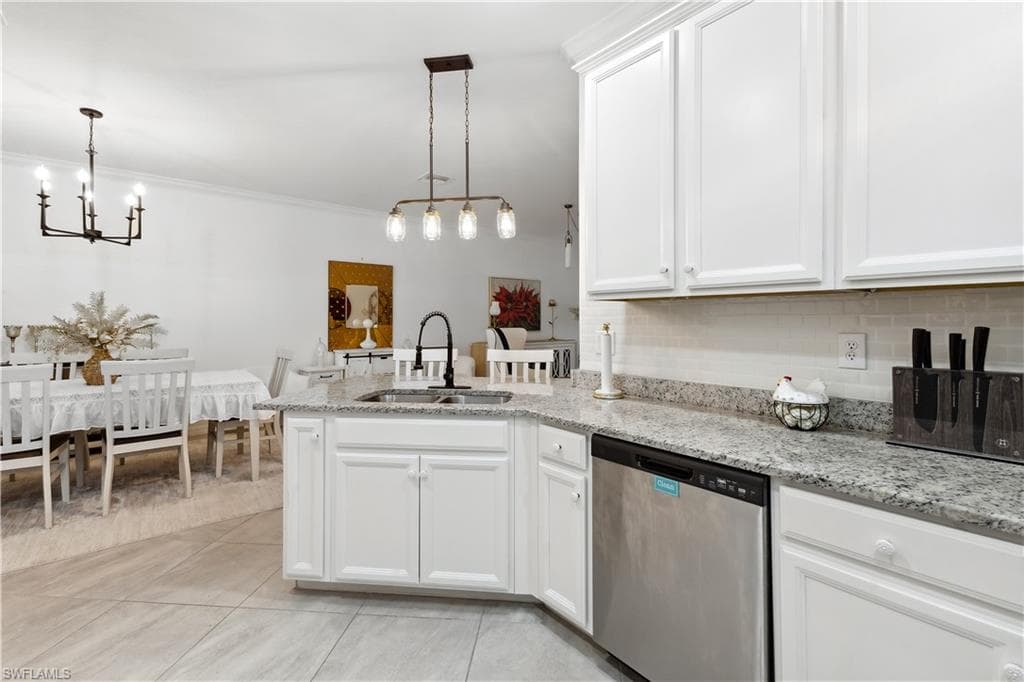 1751 Alameda Dr, Naples, FL 34120-8