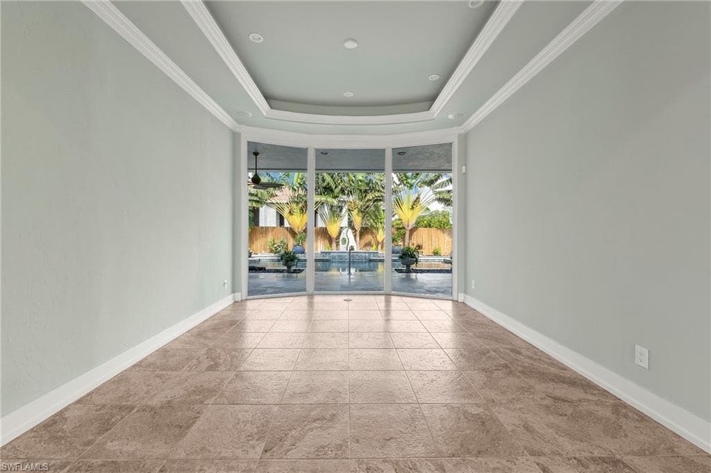 491 Wedge Dr, Naples, FL 34103-16