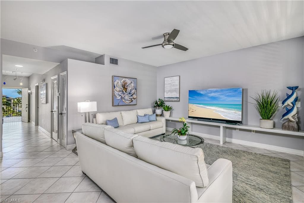 410 Bayfront Pl 2403, Naples, FL 34102-14