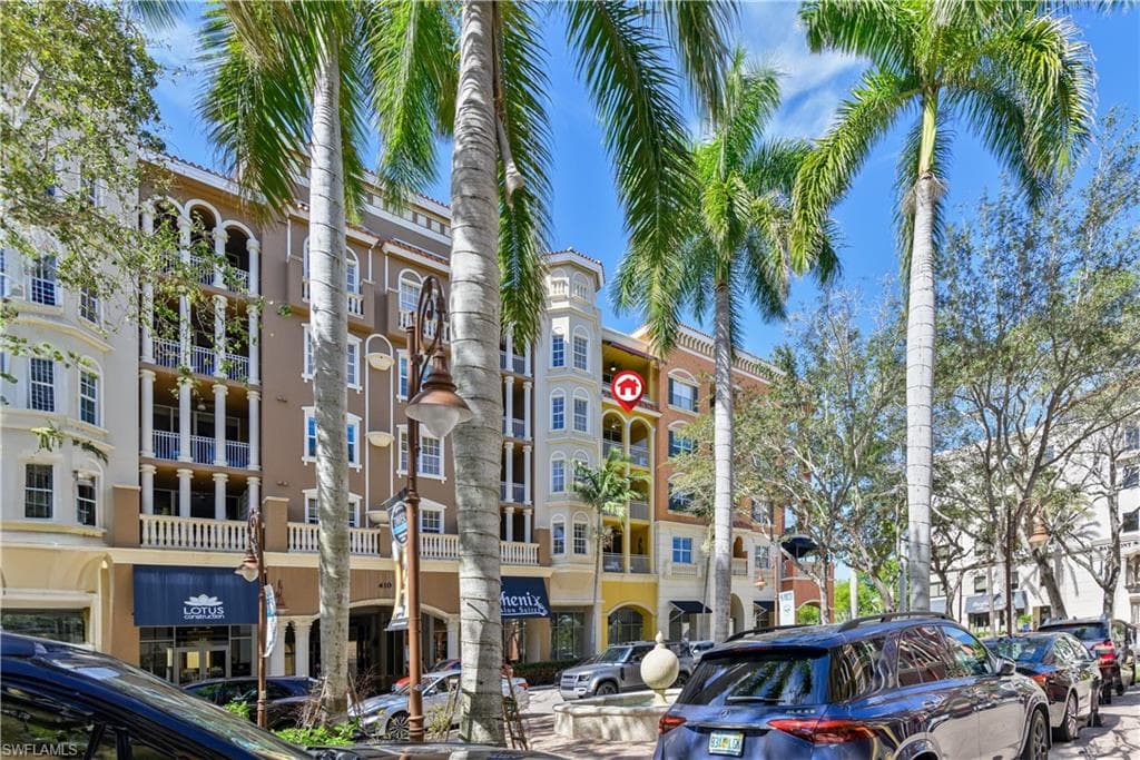 410 Bayfront Pl 2403, Naples, FL 34102-23
