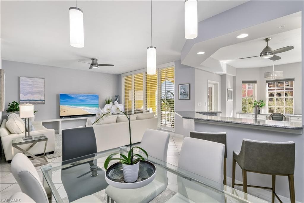 410 Bayfront Pl 2403, Naples, FL 34102-6