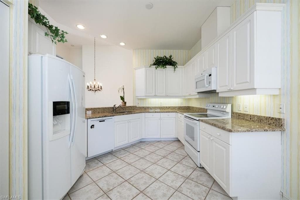 1575 Clermont Dr N-201, Naples, FL 34109-11
