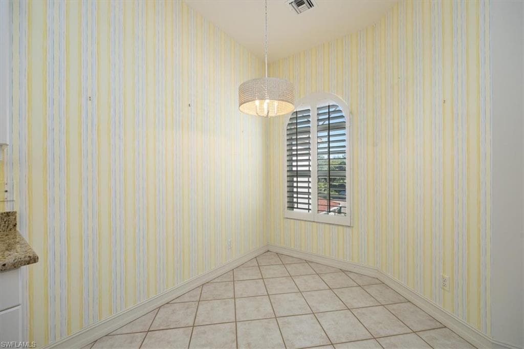 1575 Clermont Dr N-201, Naples, FL 34109-12