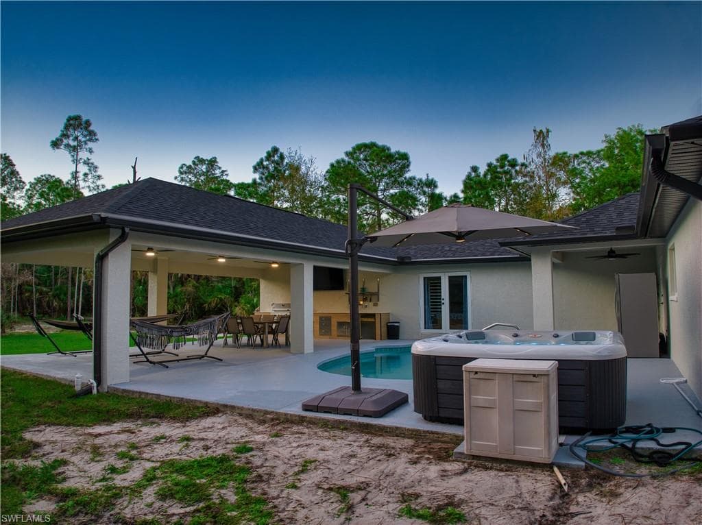 1011 9th St SW, Naples, FL 34117-19