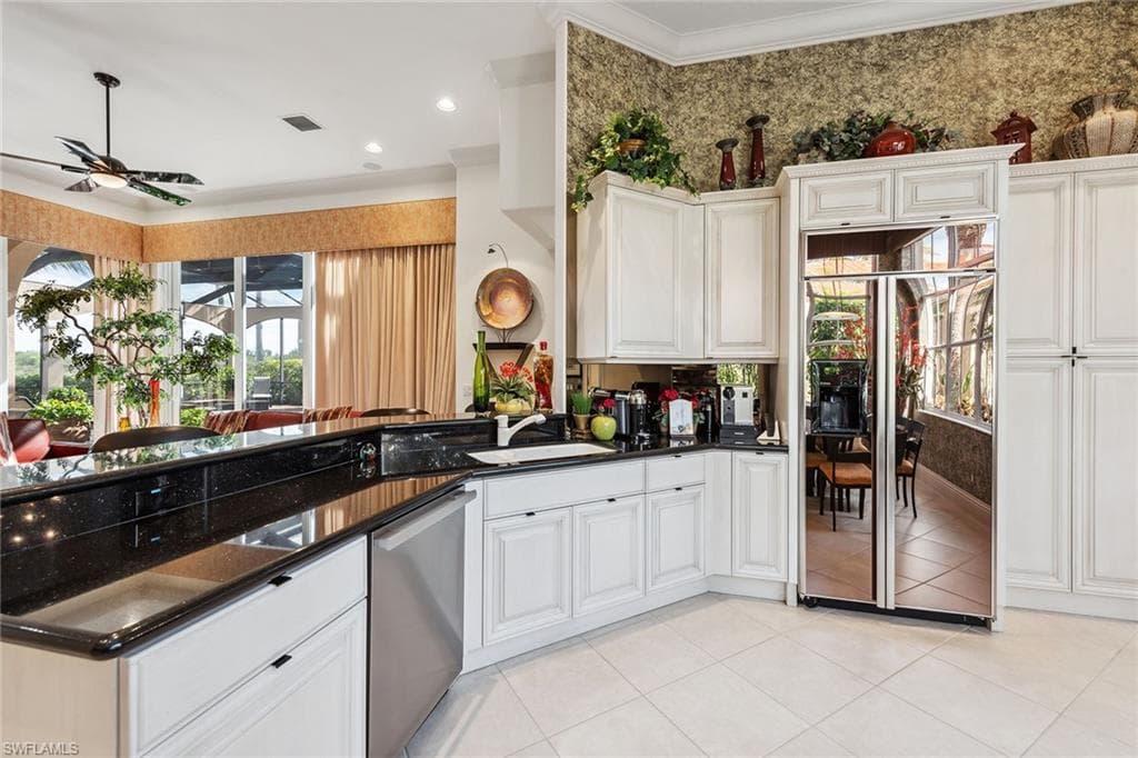 8524 Bellagio Dr, Naples, FL 34114-11