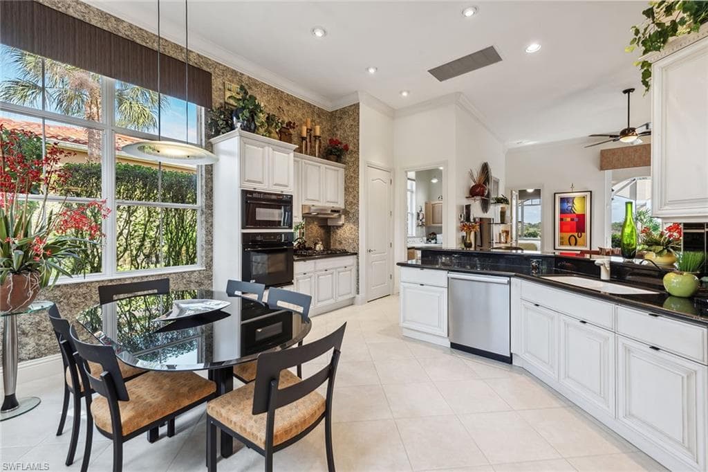 8524 Bellagio Dr, Naples, FL 34114-13