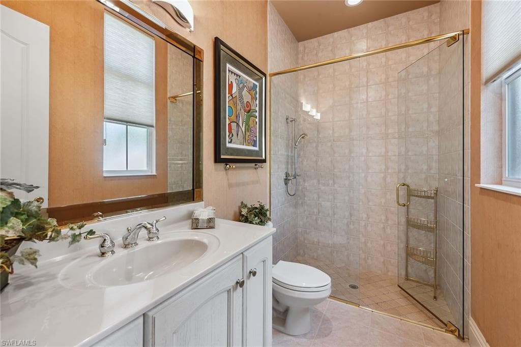 8524 Bellagio Dr, Naples, FL 34114-21