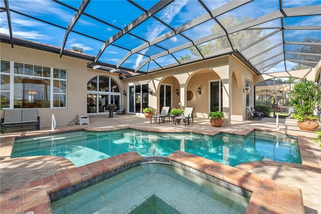 8524 Bellagio Dr, Naples, FL 34114-37