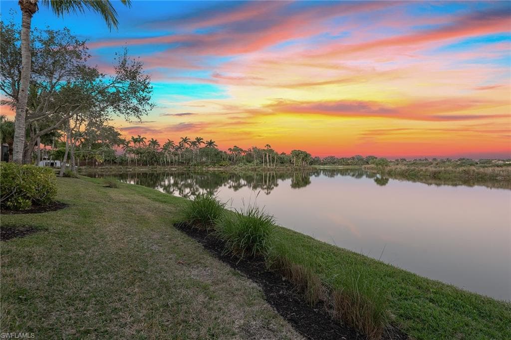 8524 Bellagio Dr, Naples, FL 34114-44