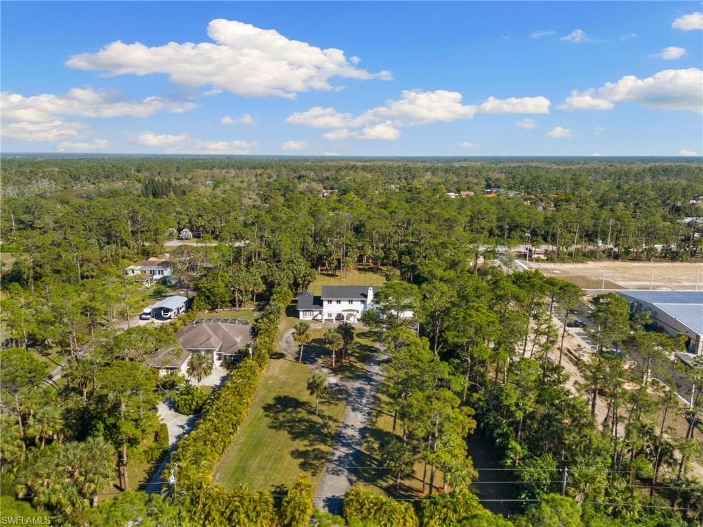 130 1st St NW, Naples, FL 34120-44