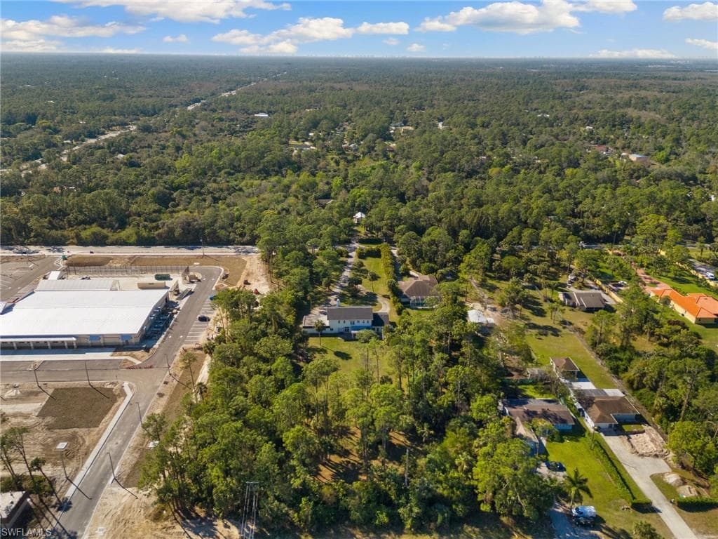 130 1st St NW, Naples, FL 34120-49